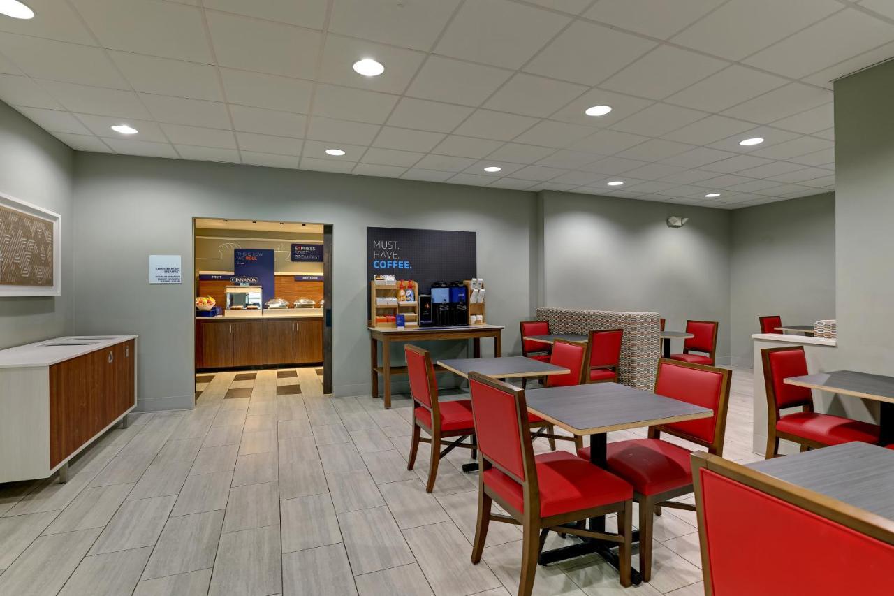 Holiday Inn Express Campbellsville By Ihg Exterior photo